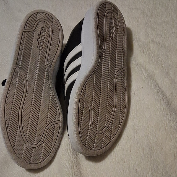 Adidas Women's Grand Court 2.0 Shoes - Picture 6 of 6